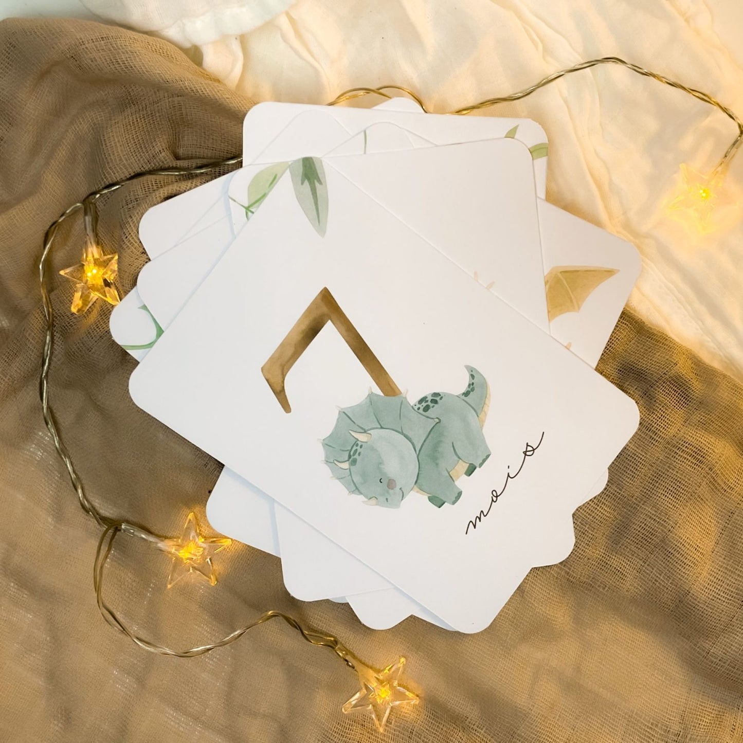 Baby milestone cards - First year - Dinosaur