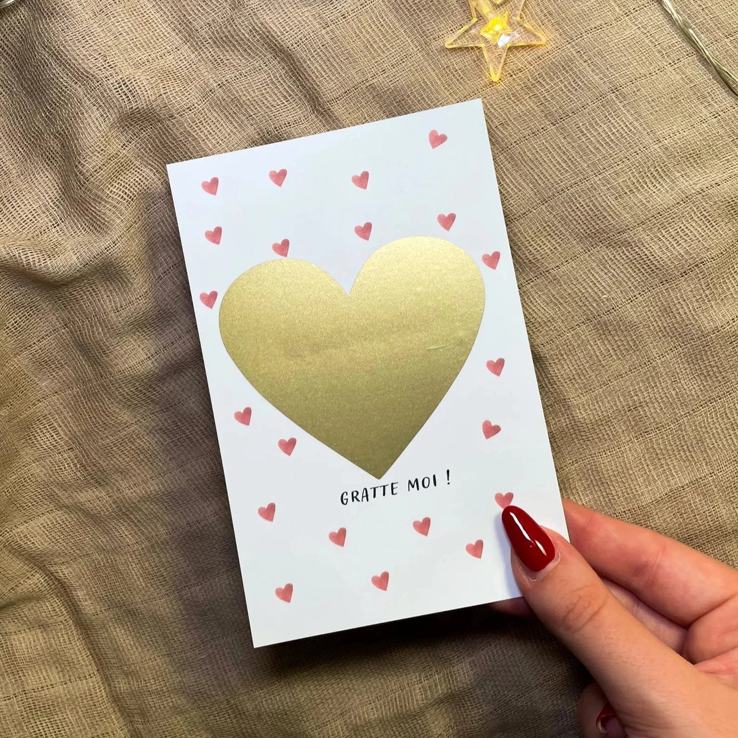 Carte à gratter personnalisée - coeurs