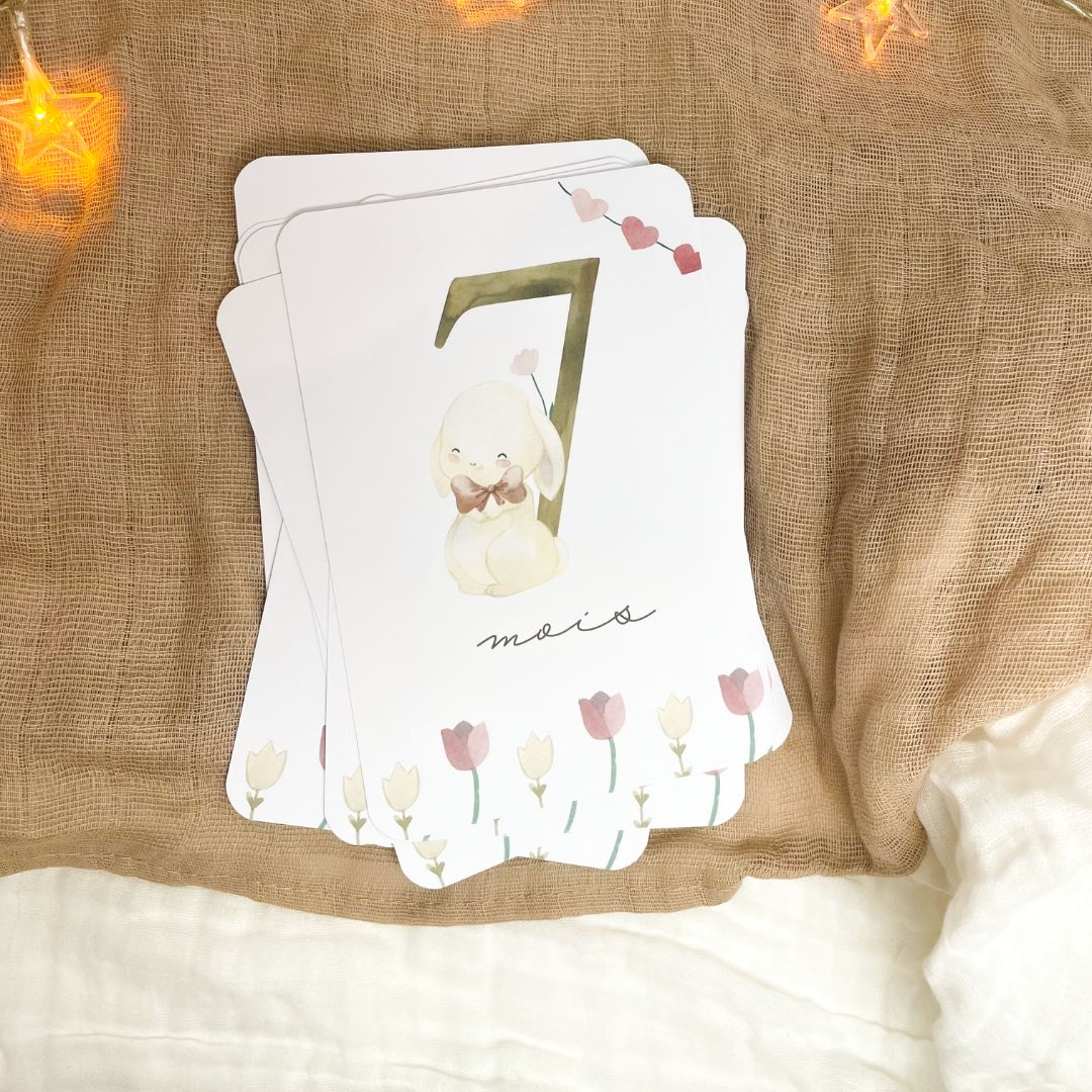 Baby milestone cards - First year - Coquette Rabbit