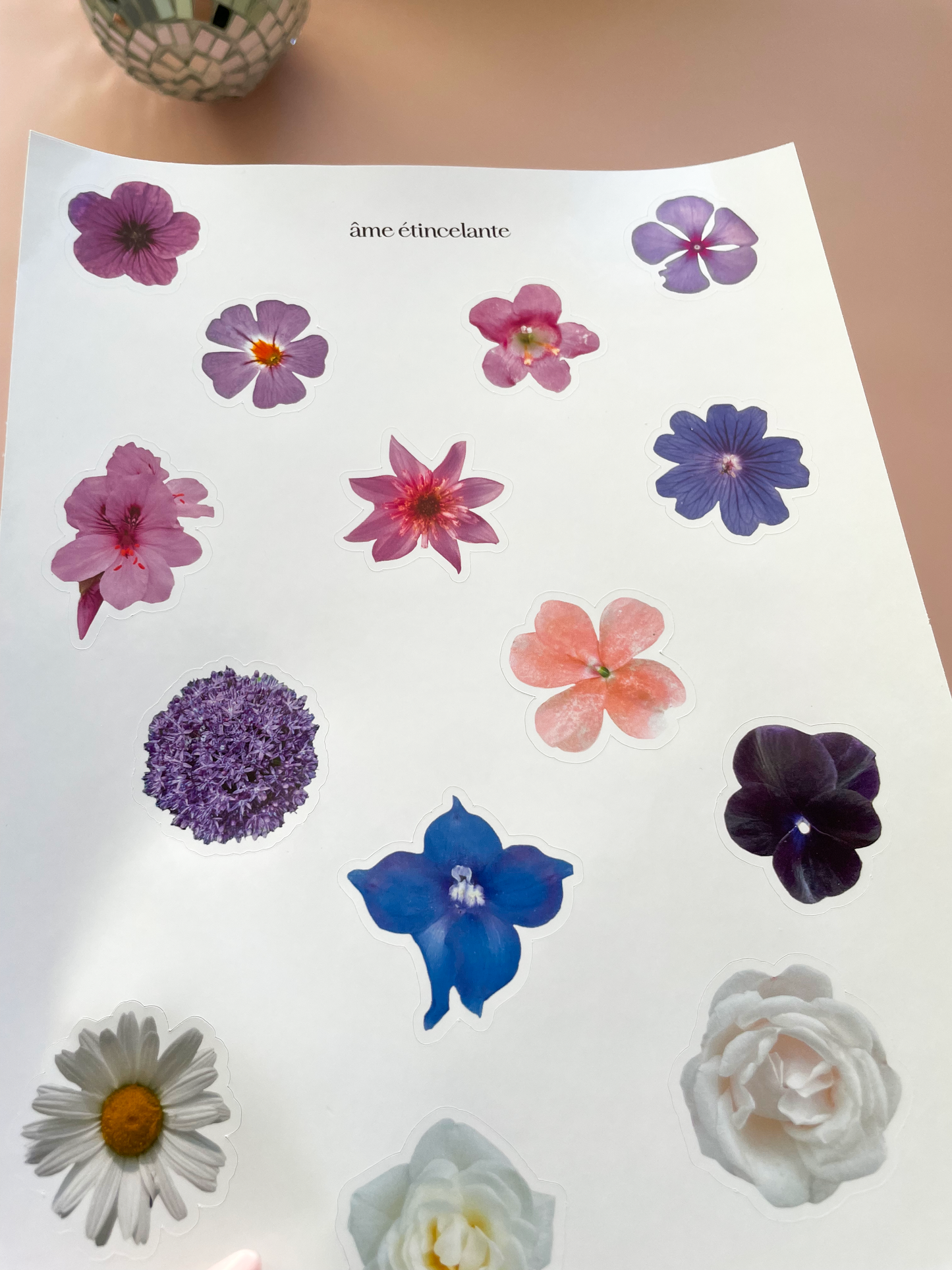 Planche de stickers - fleurs violettes