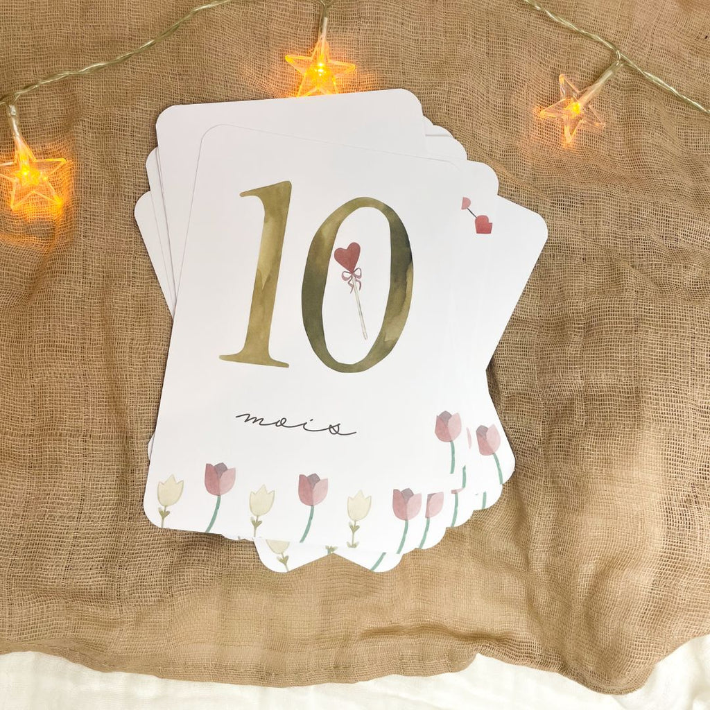 Baby milestone cards - First year - Knot