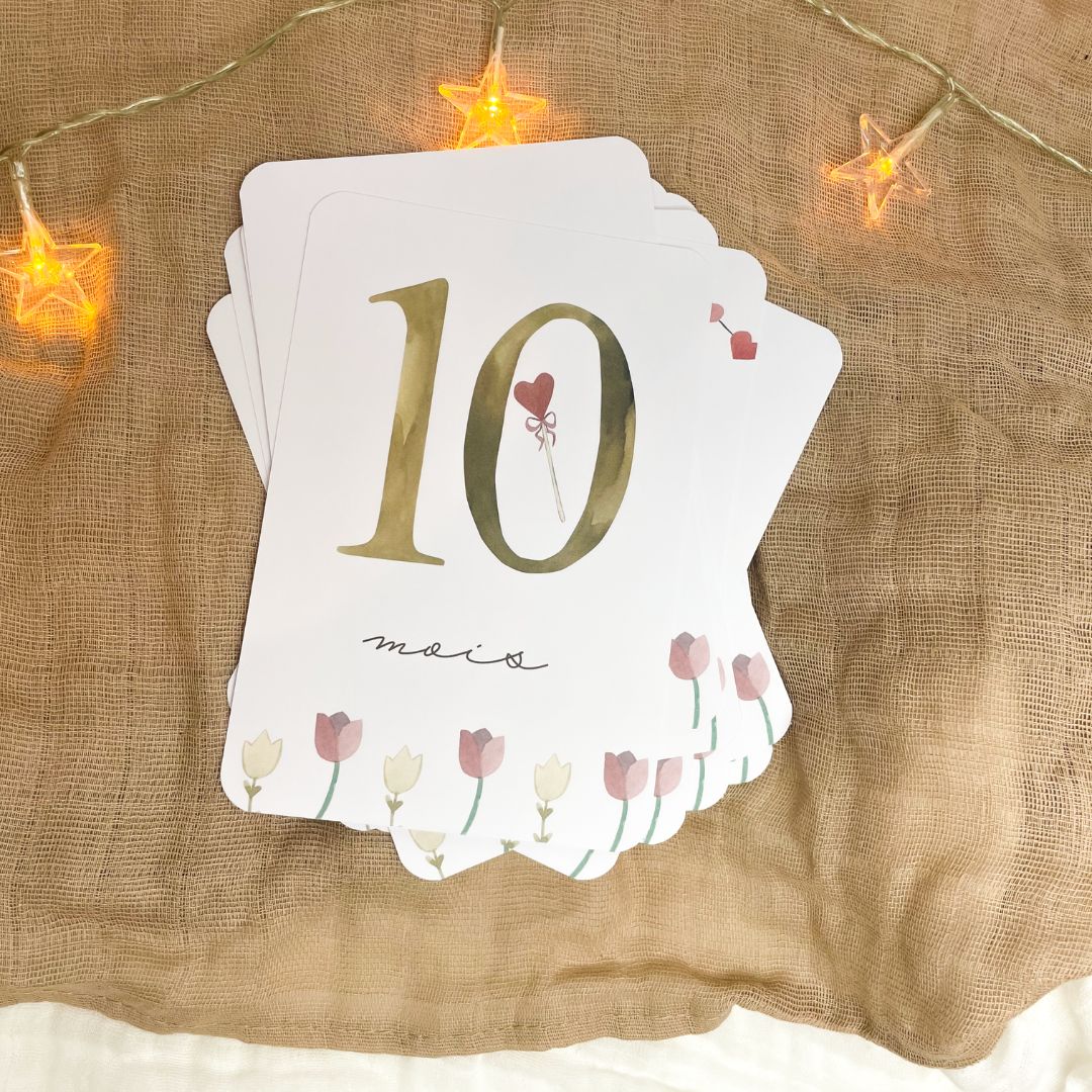 Baby milestone cards - First year - Knot