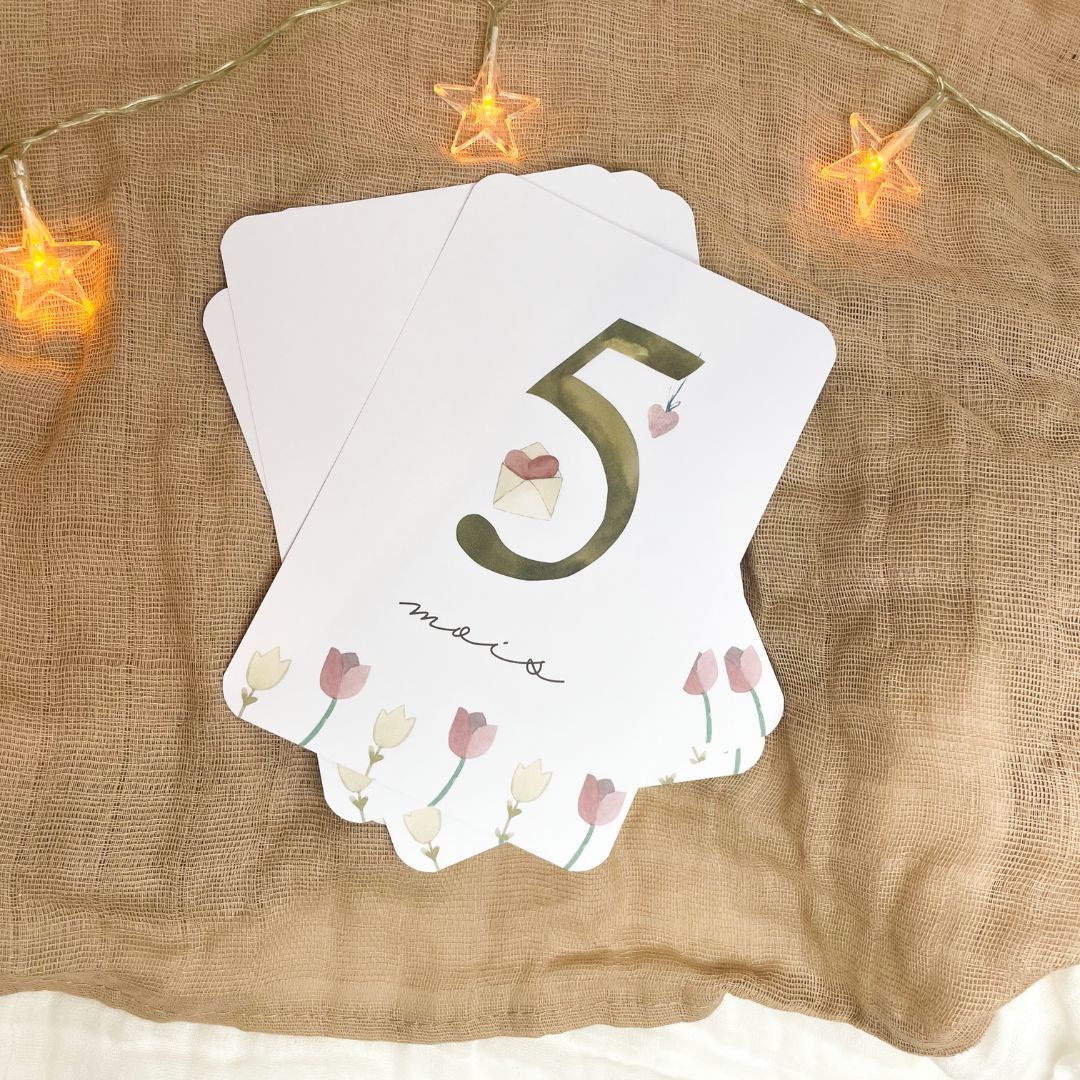 Baby milestone cards - First year - Knot